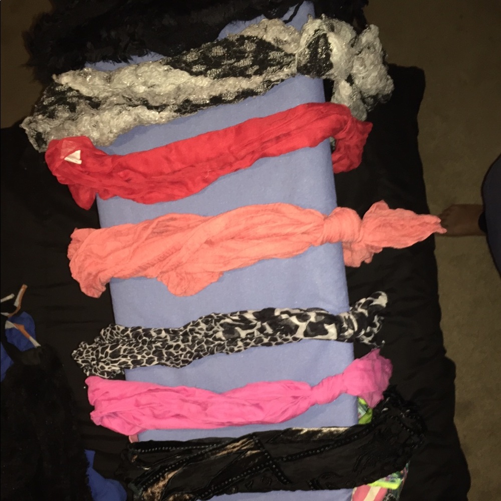 Scarfs